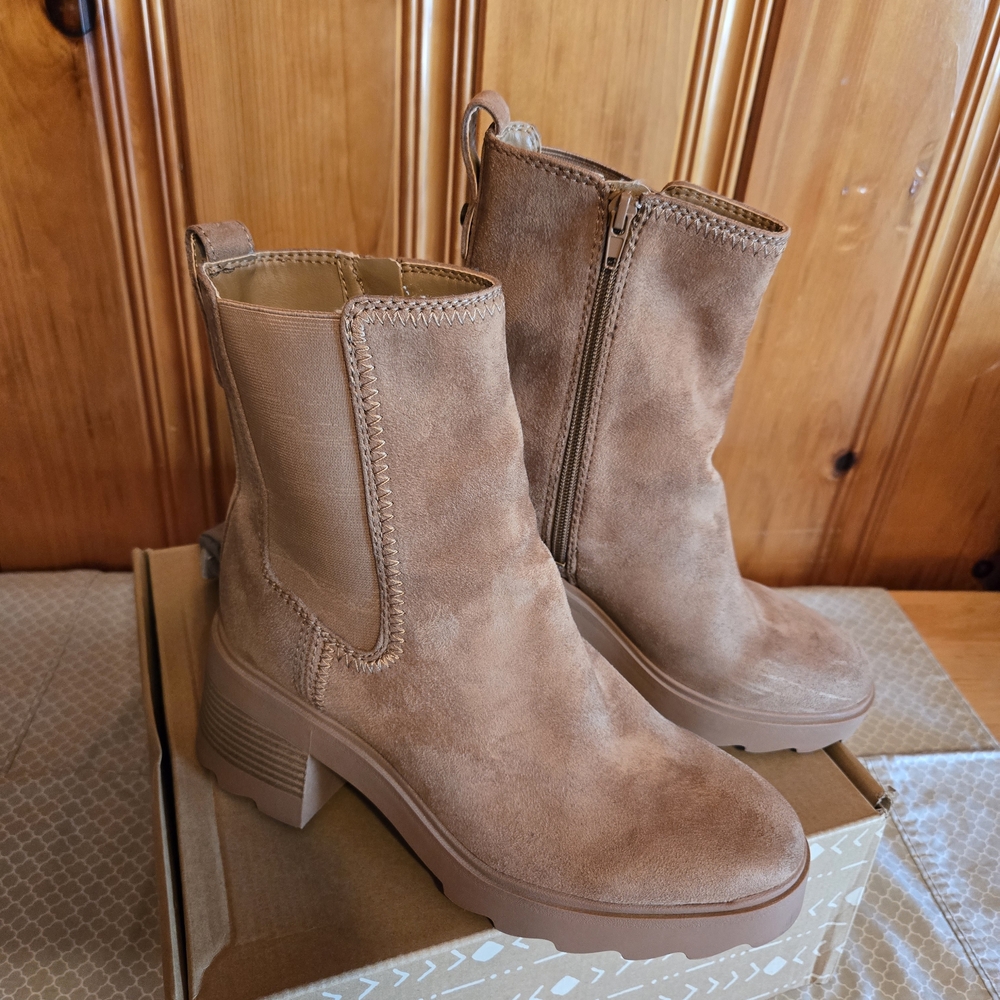 Zodiak Womens Chelsea Ankle Booties